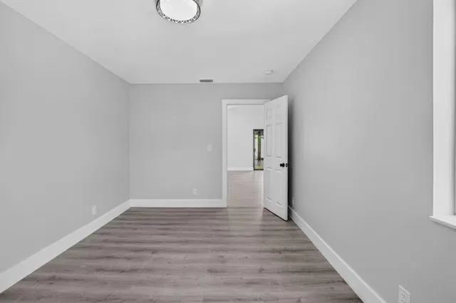  Residence photo 33