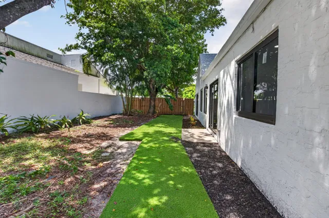  Residence photo 61
