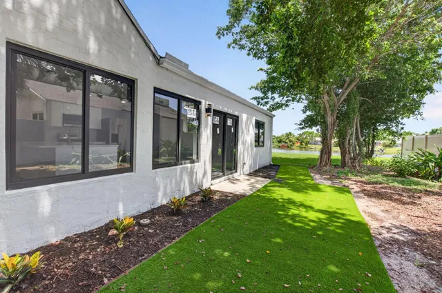  Residence photo 63