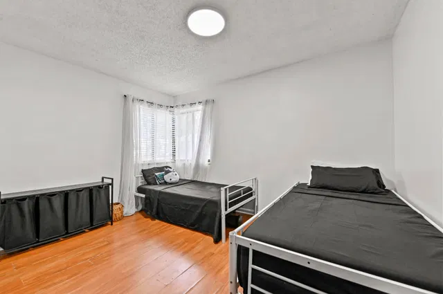 Residence photo 19