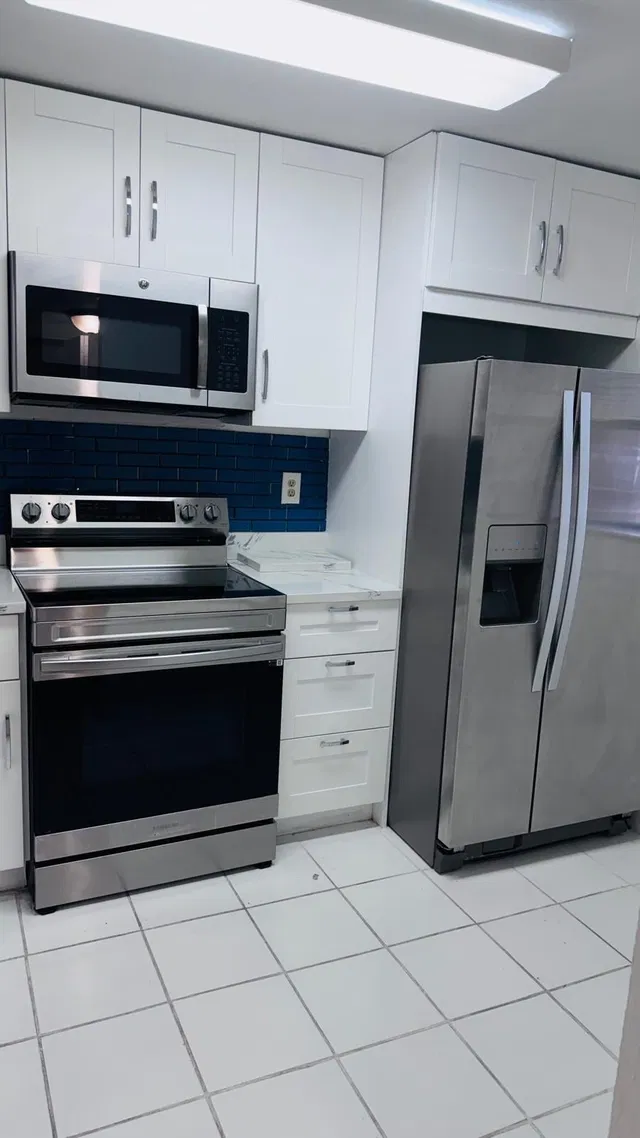 Unit 105 photo 2