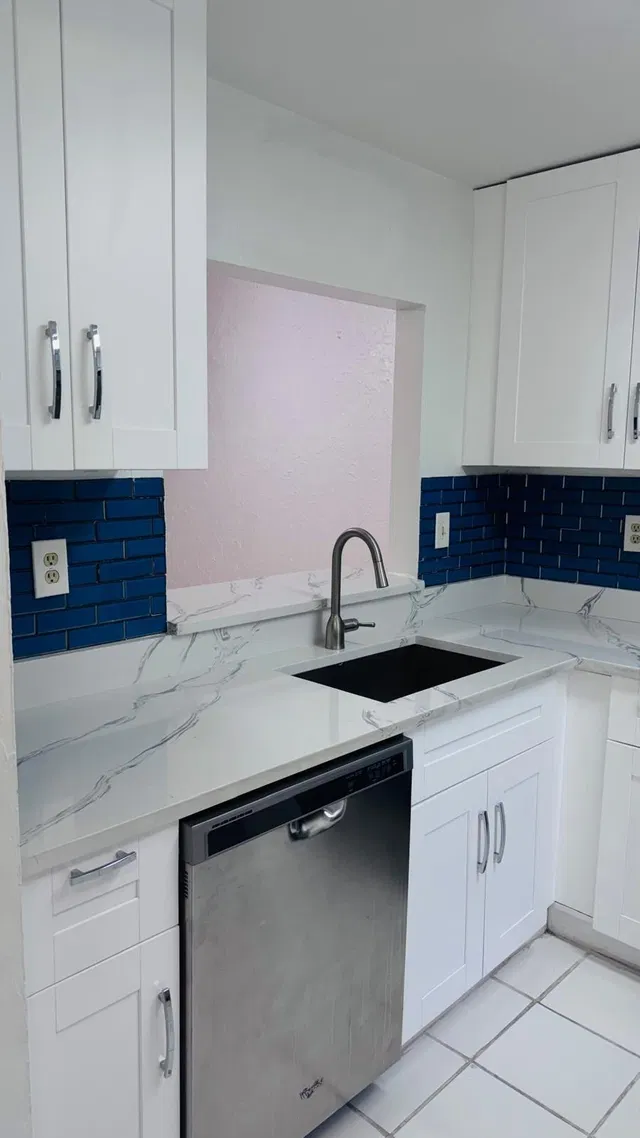 Unit 105 photo 3