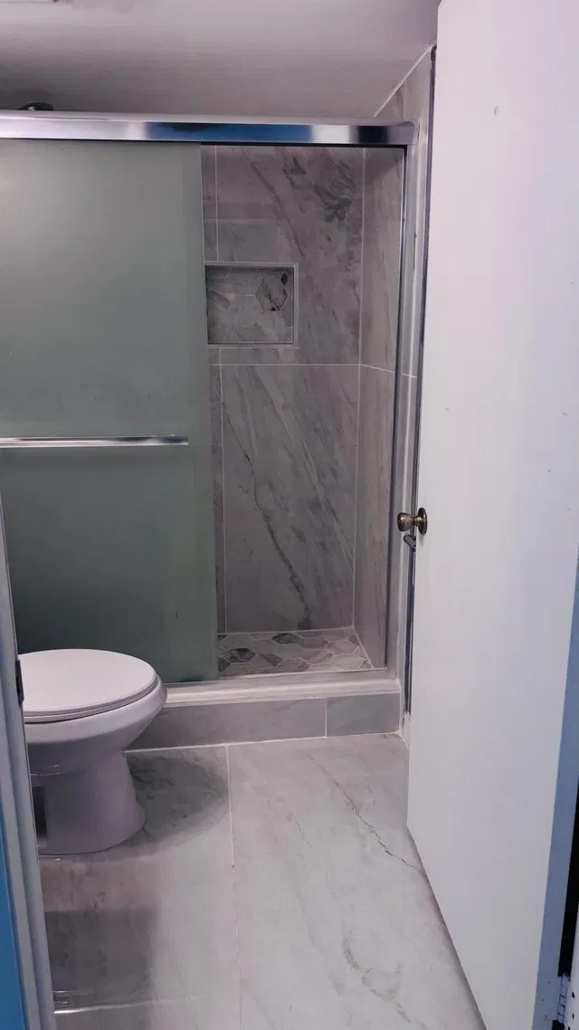 Unit 105 photo 9