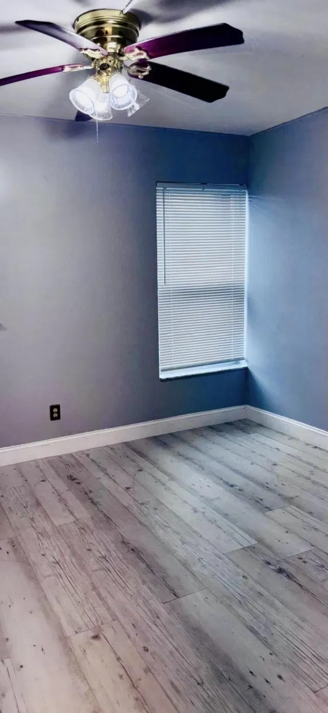 Unit 105 photo 10