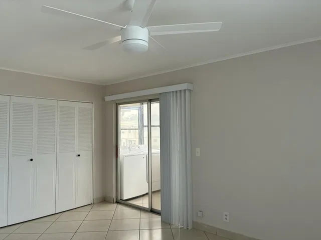  Residence photo 16