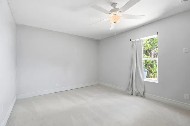  Residence photo 18