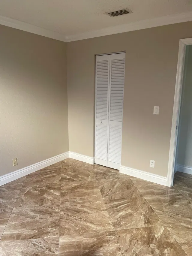 Residence photo 17