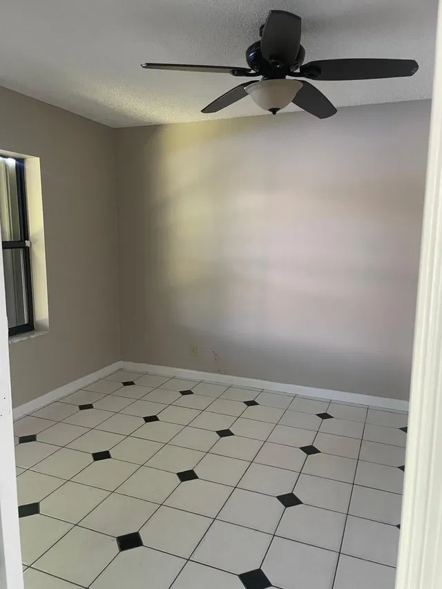 Residence photo 24