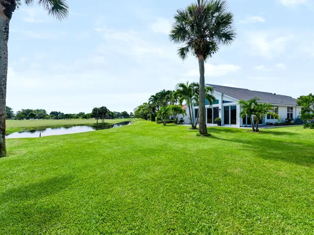 Eastpointe Country Club Residence photo 30