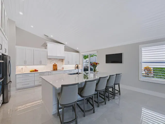 Eastpointe Country Club Residence photo 57