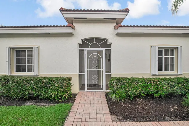 Residence photo 6