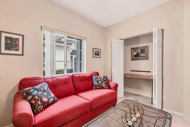 Residence photo 28