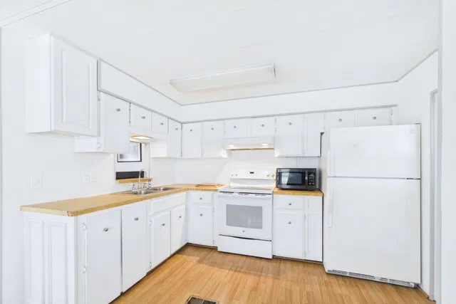 Residence photo 2
