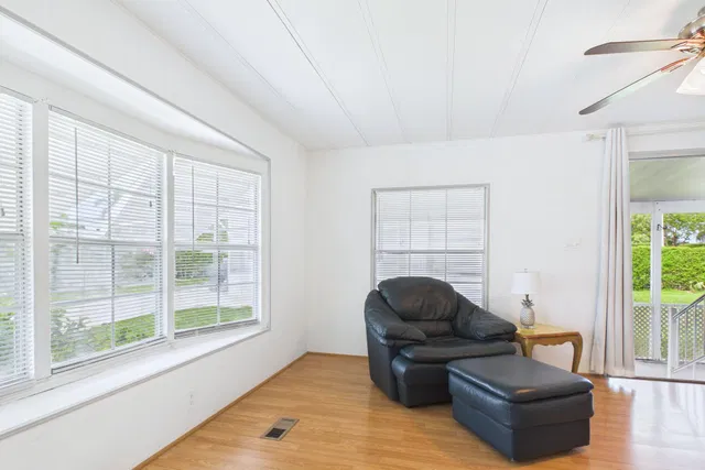 Residence photo 5