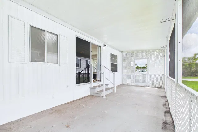Residence photo 12