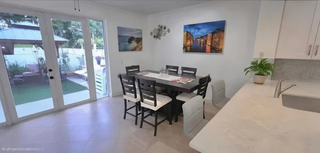 Residence photo 4