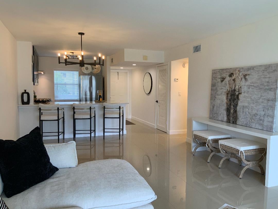  Unit 1320 photo 5