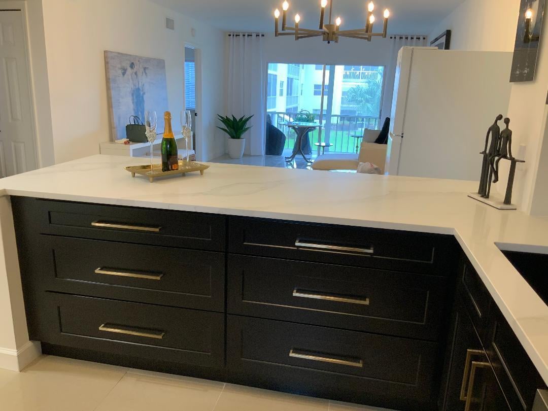  Unit 1320 photo 12
