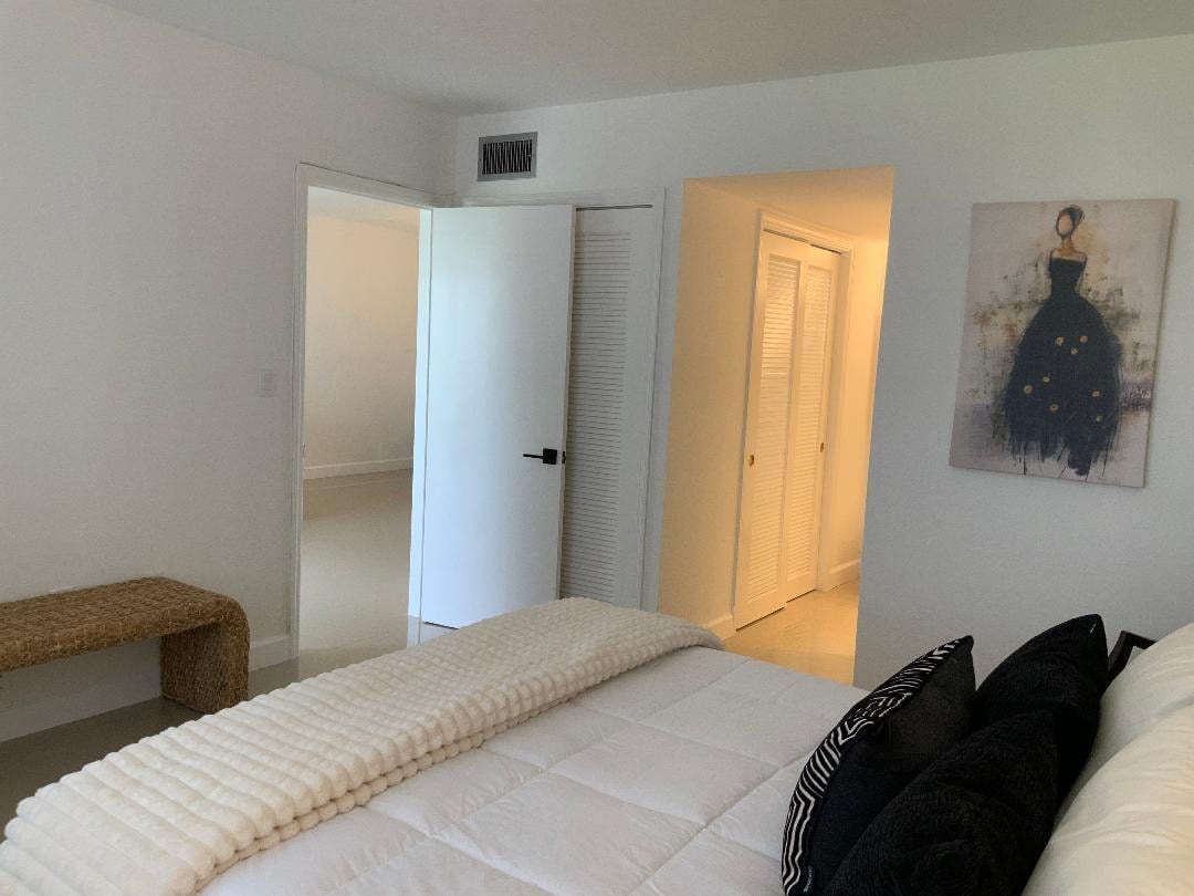  Unit 1320 photo 20