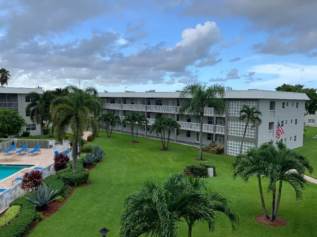  Unit 1320 photo 42