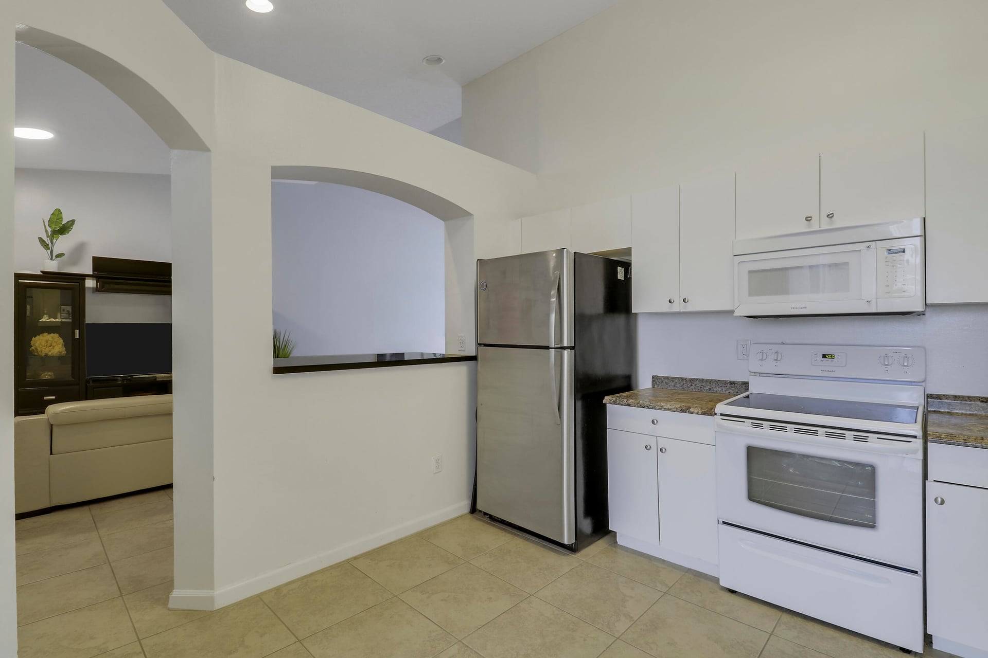  Residence photo 4