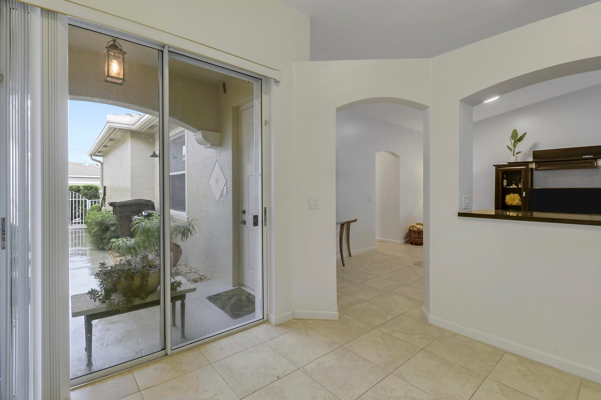  Residence photo 5