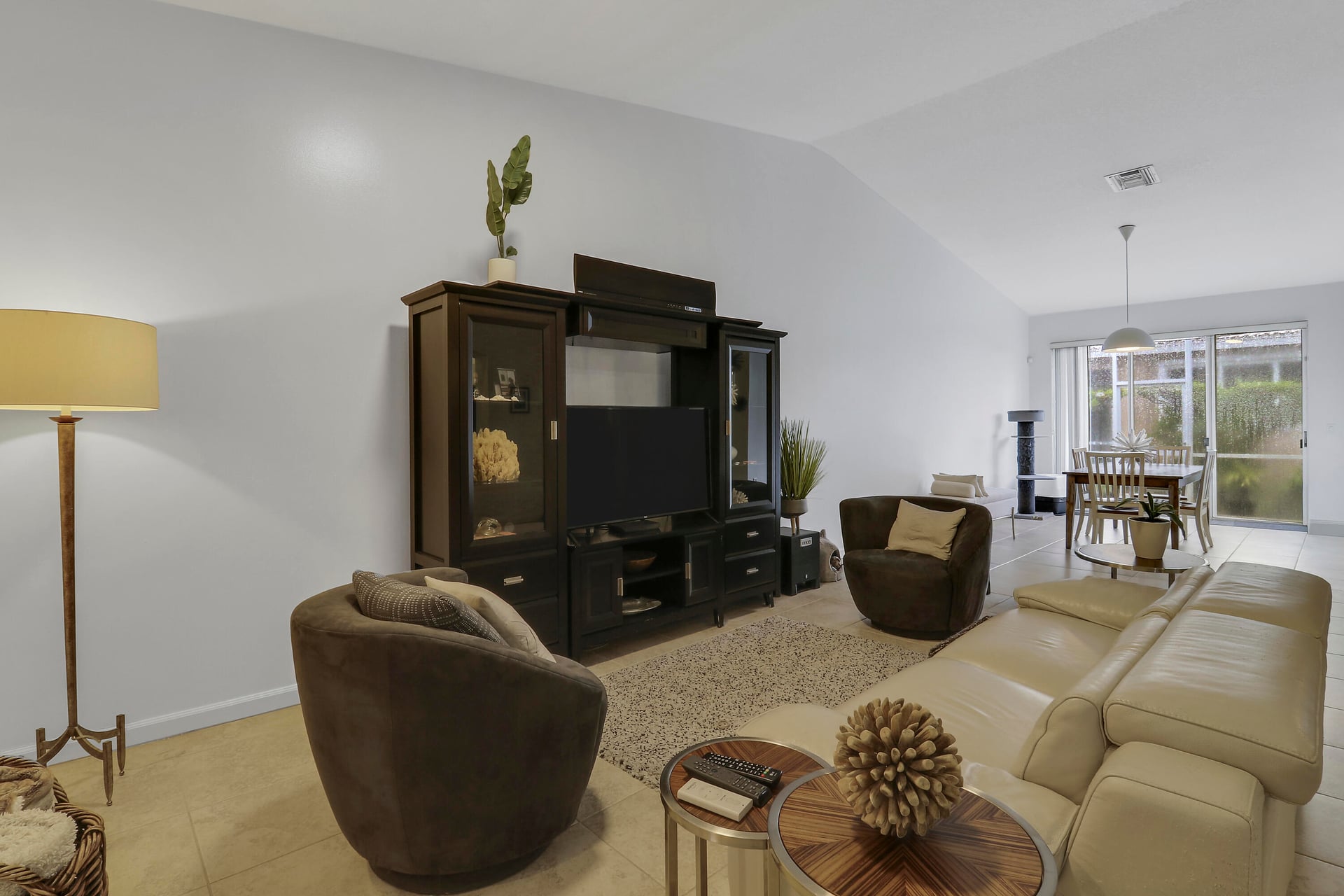  Residence photo 10