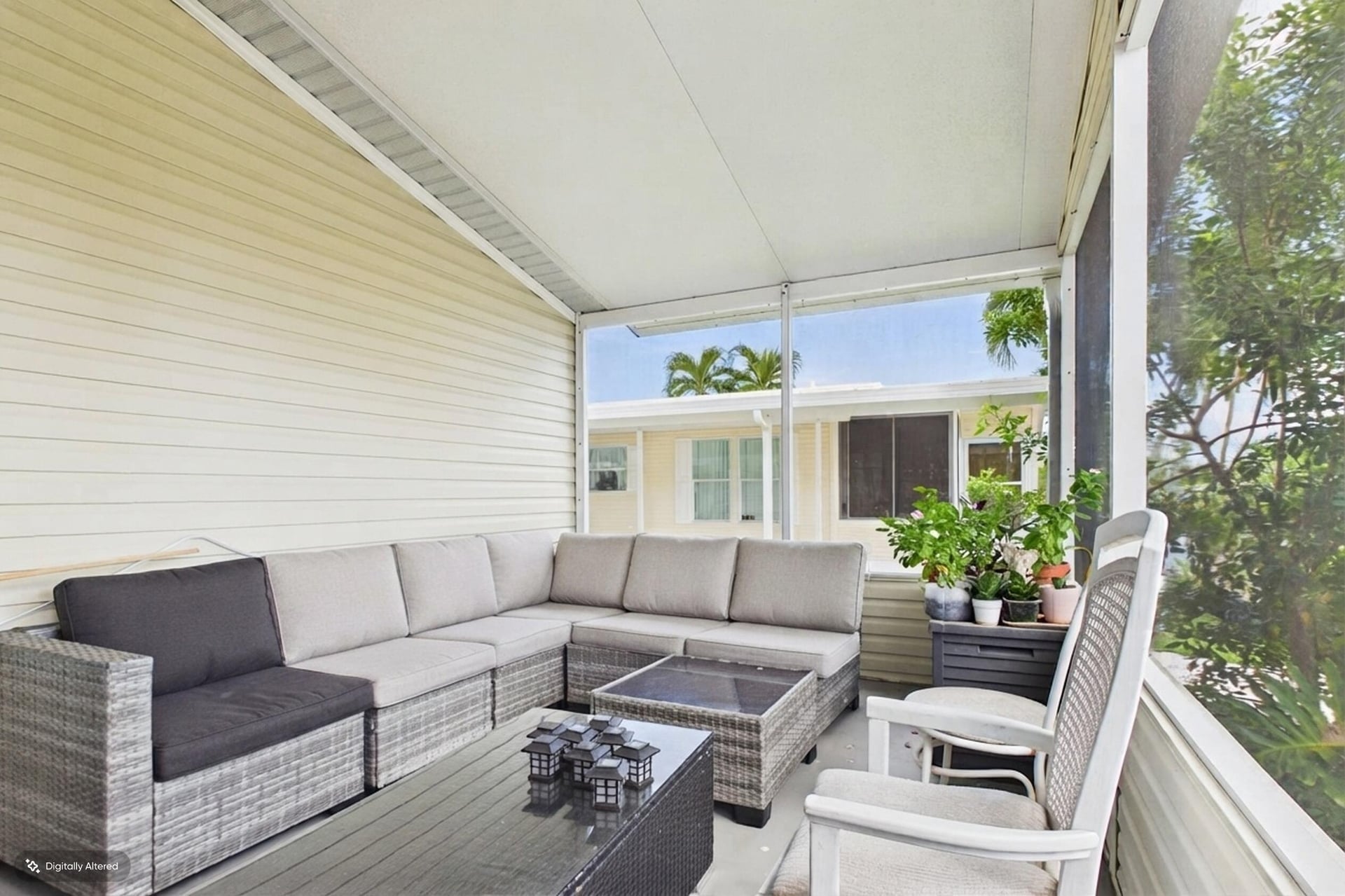 Residence photo 3