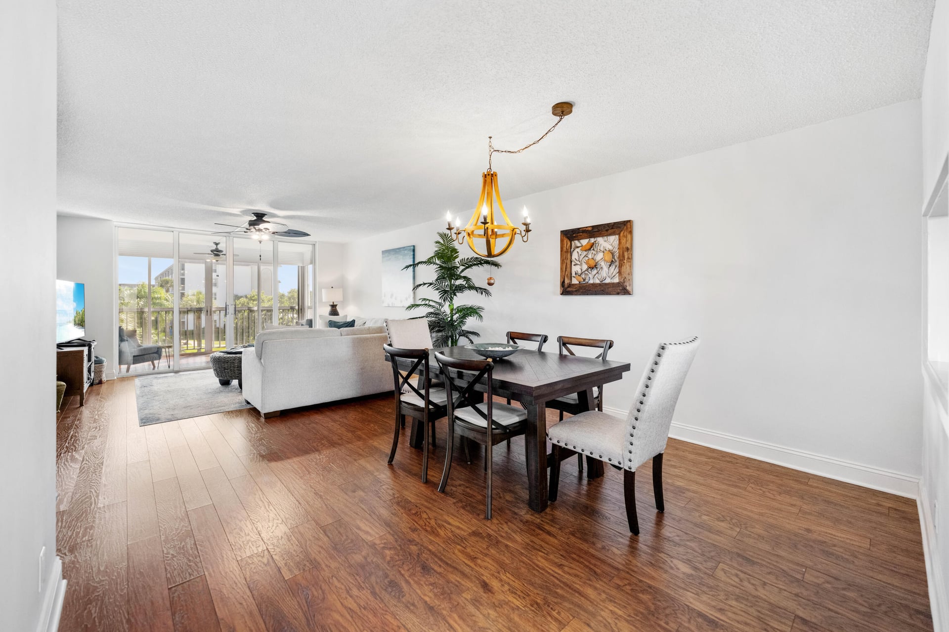 Unit 339 photo 6