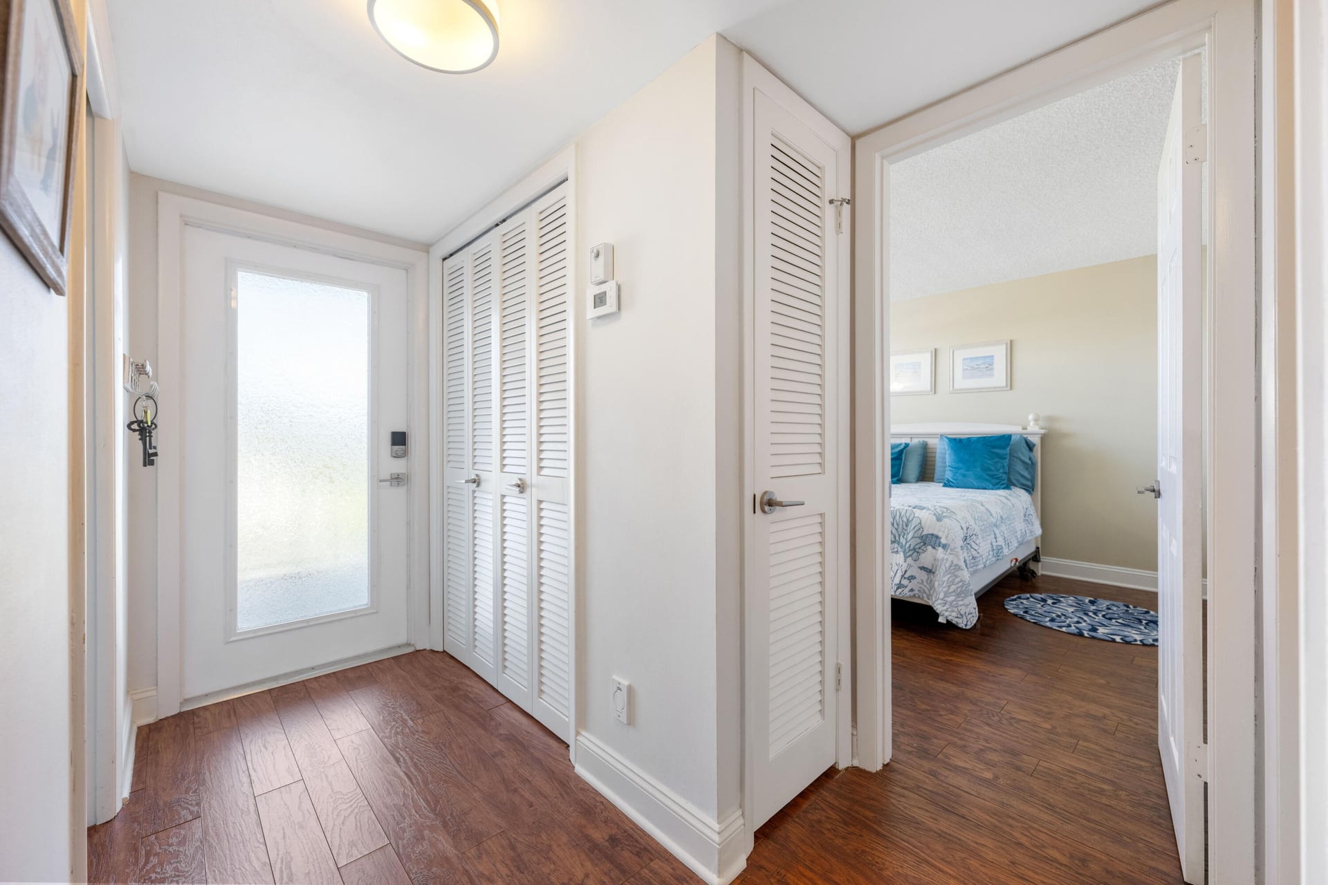 Unit 339 photo 9
