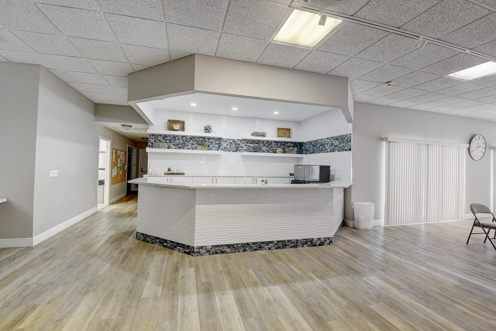 Unit 339 photo 33