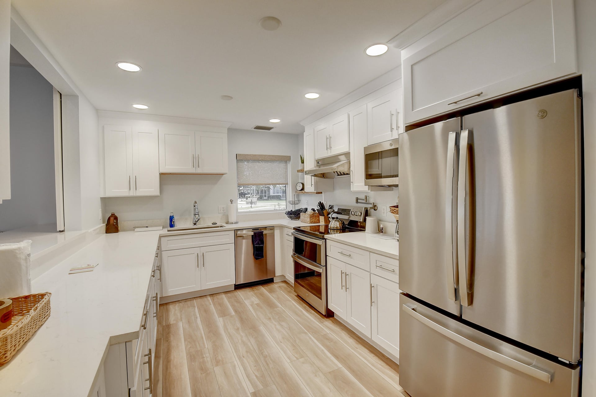 Unit 339 photo 38