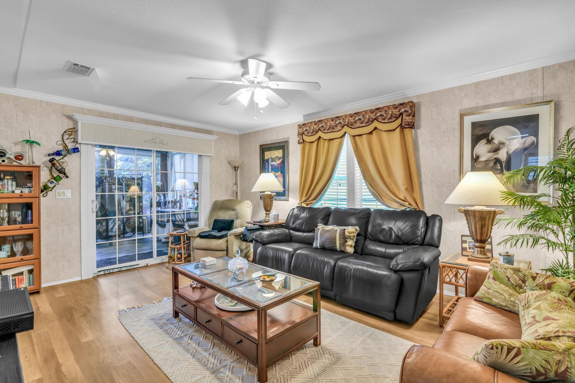 Residence photo 4