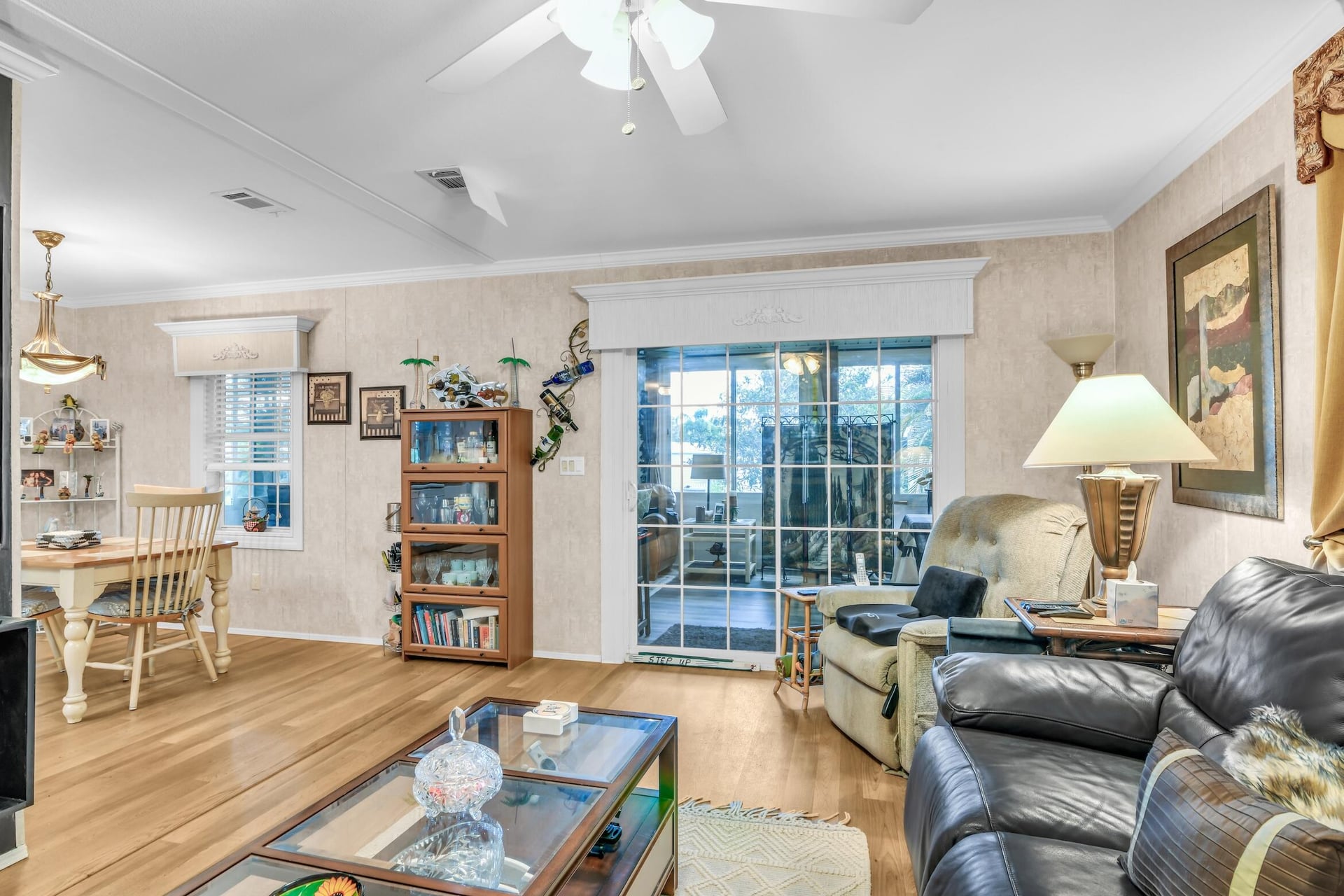 Residence photo 5