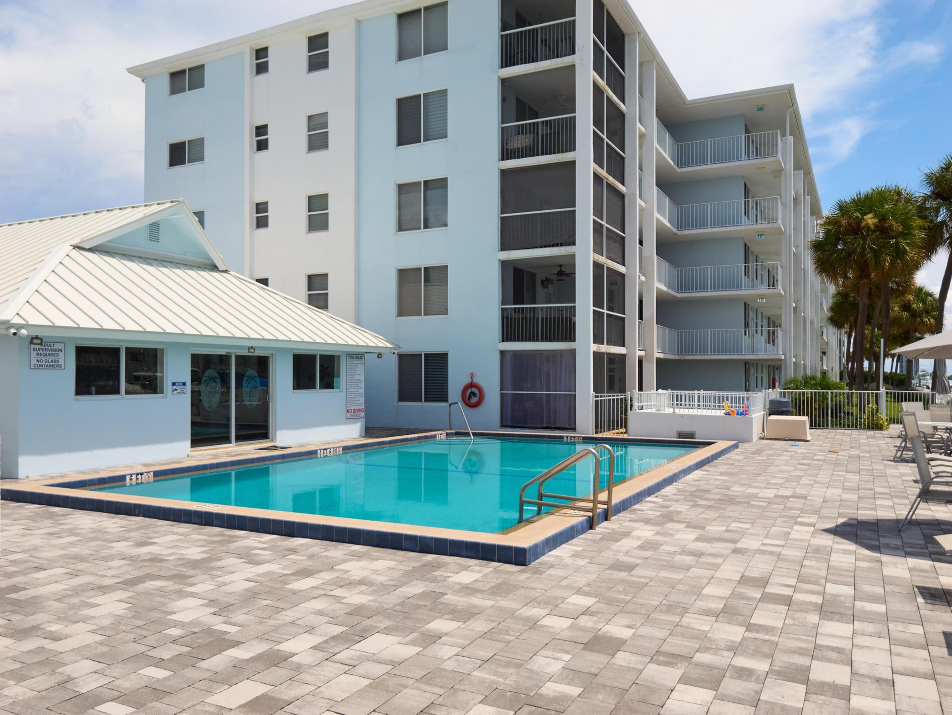 Unit 402 photo 34