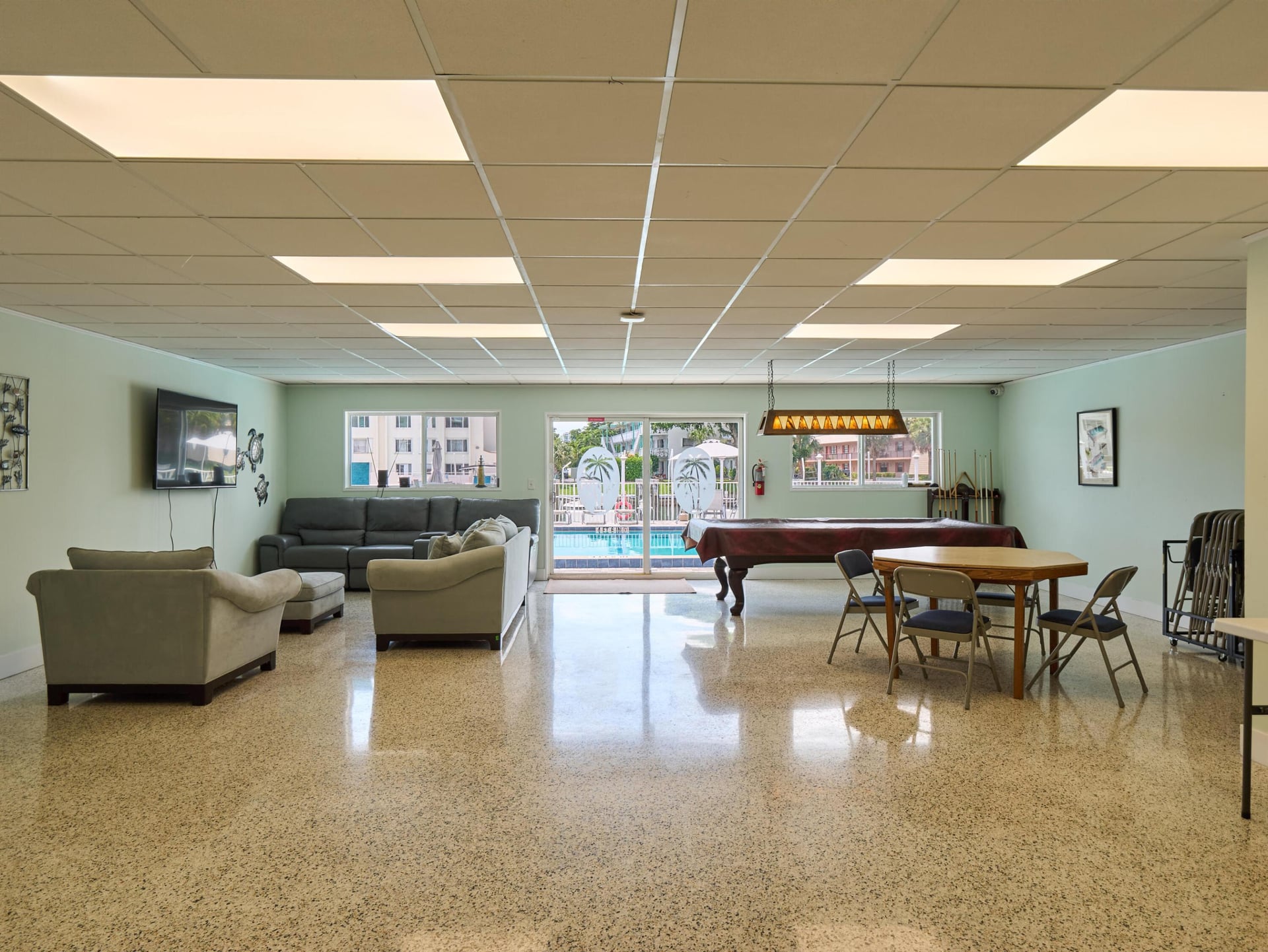 Unit 402 photo 37