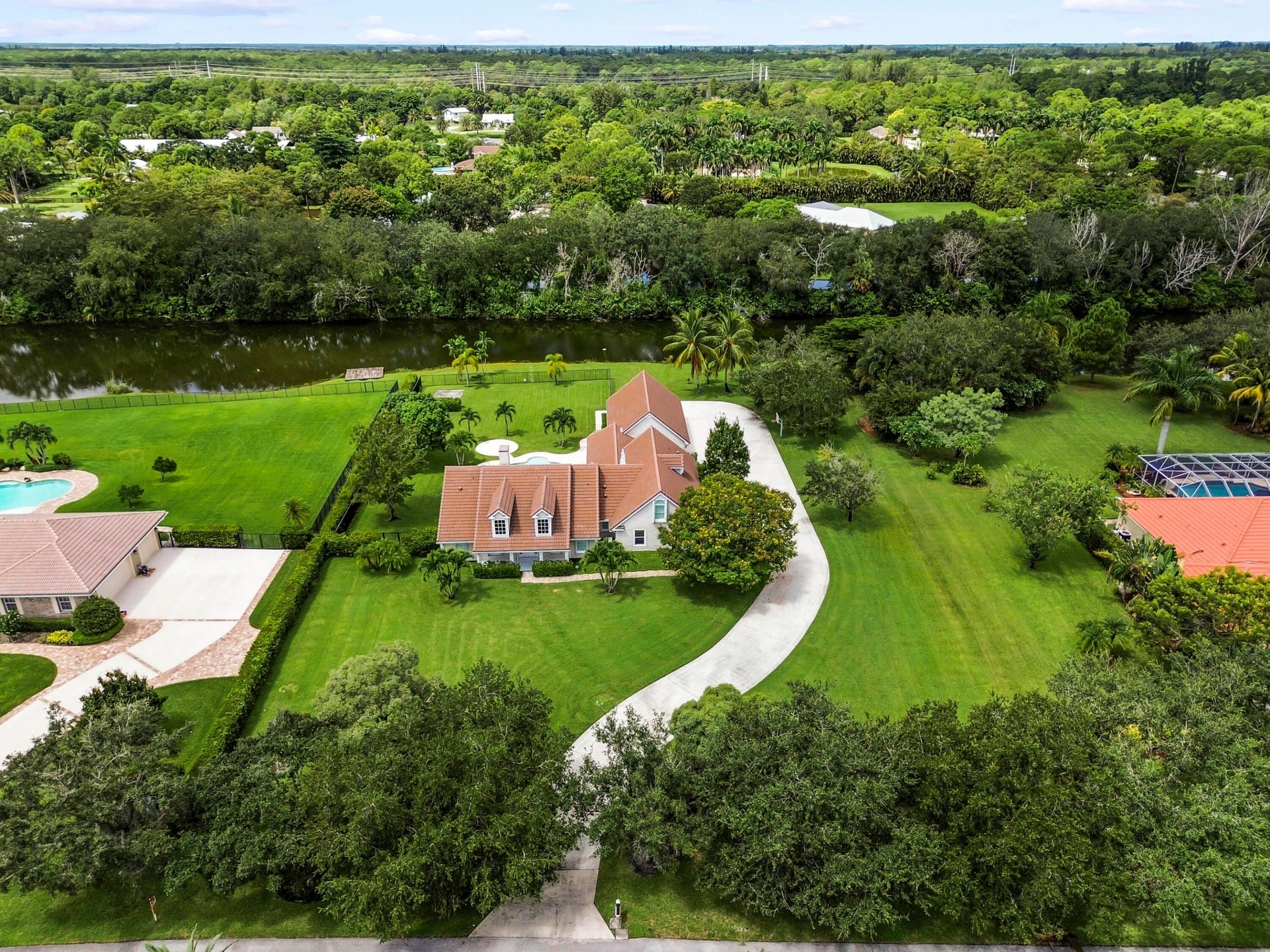 Residence photo 5