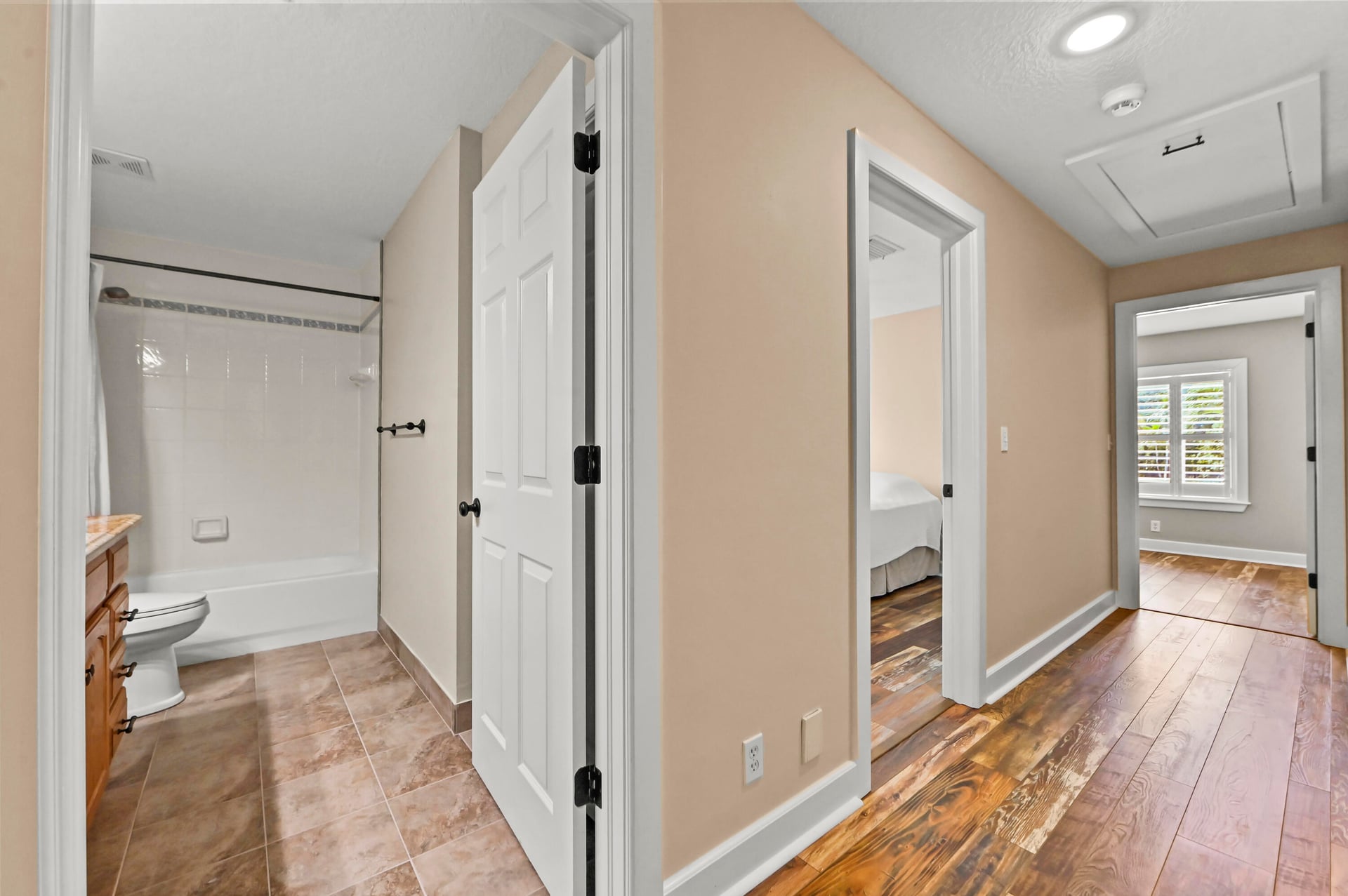 Residence photo 23