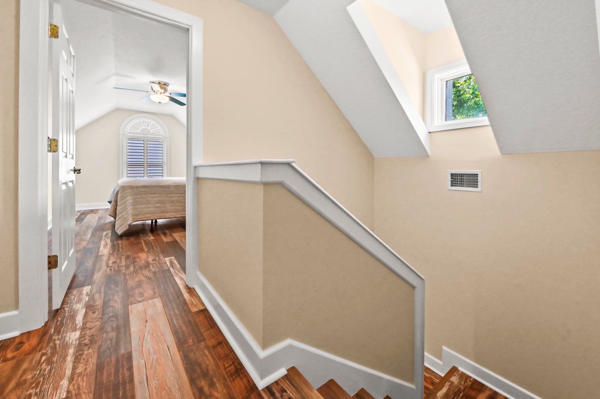 Residence photo 36