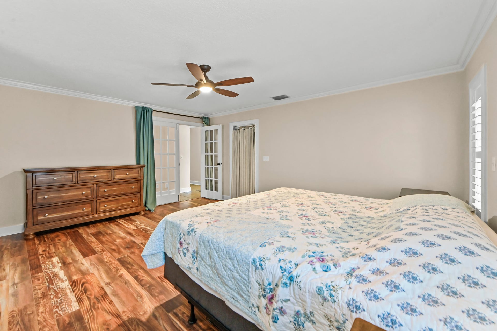 Residence photo 37
