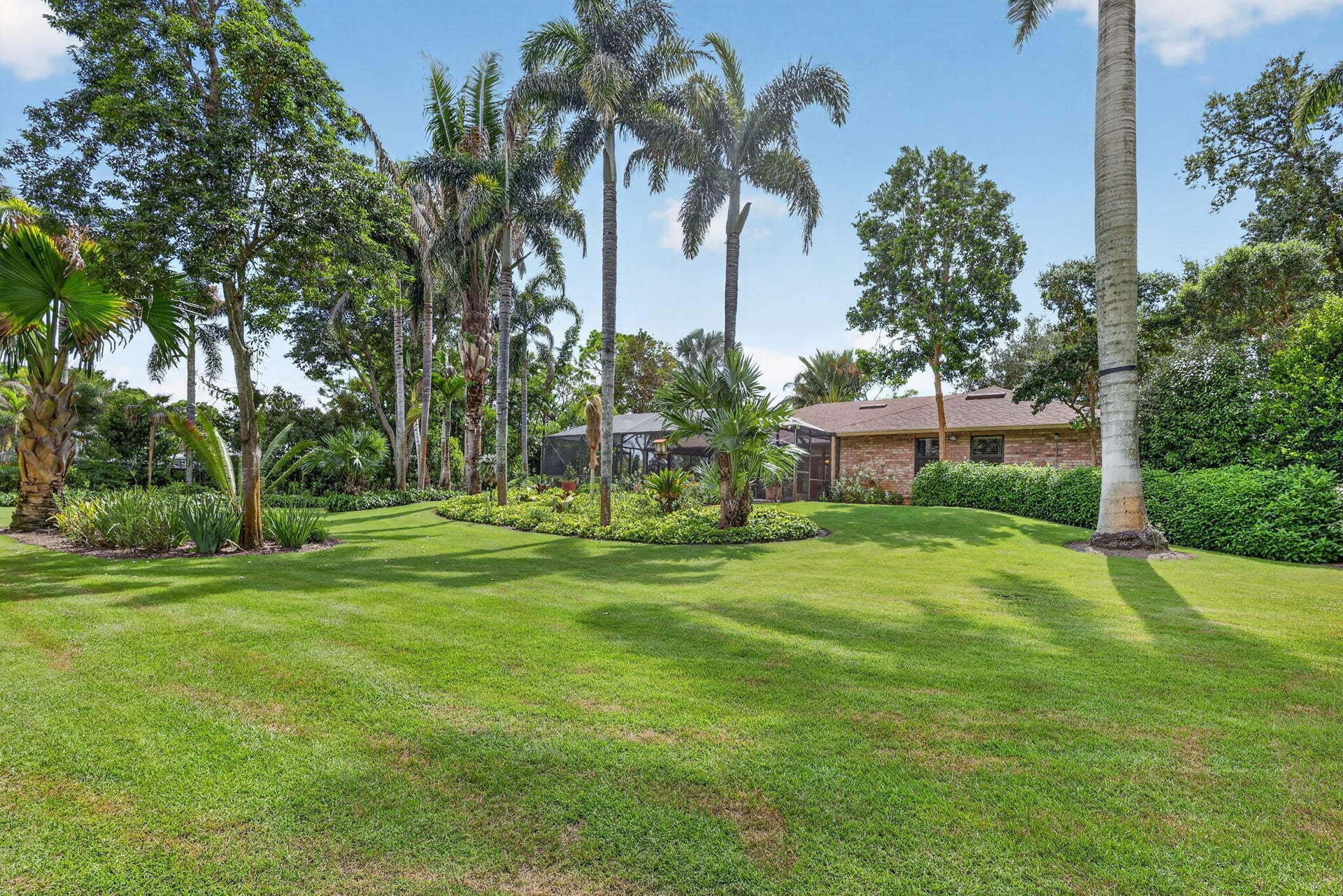  Residence photo 36