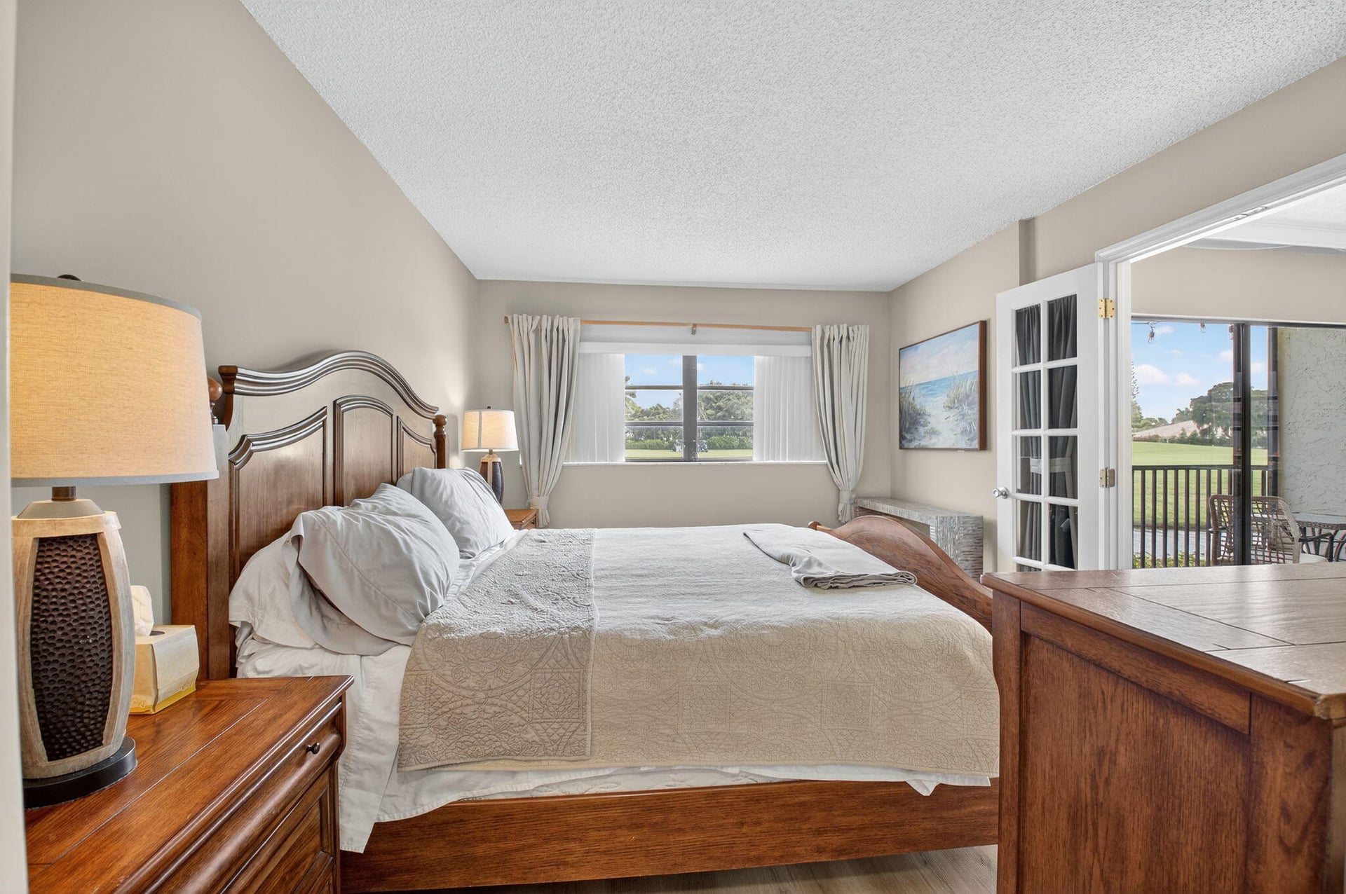 The Hamlet Unit 104-B photo 12