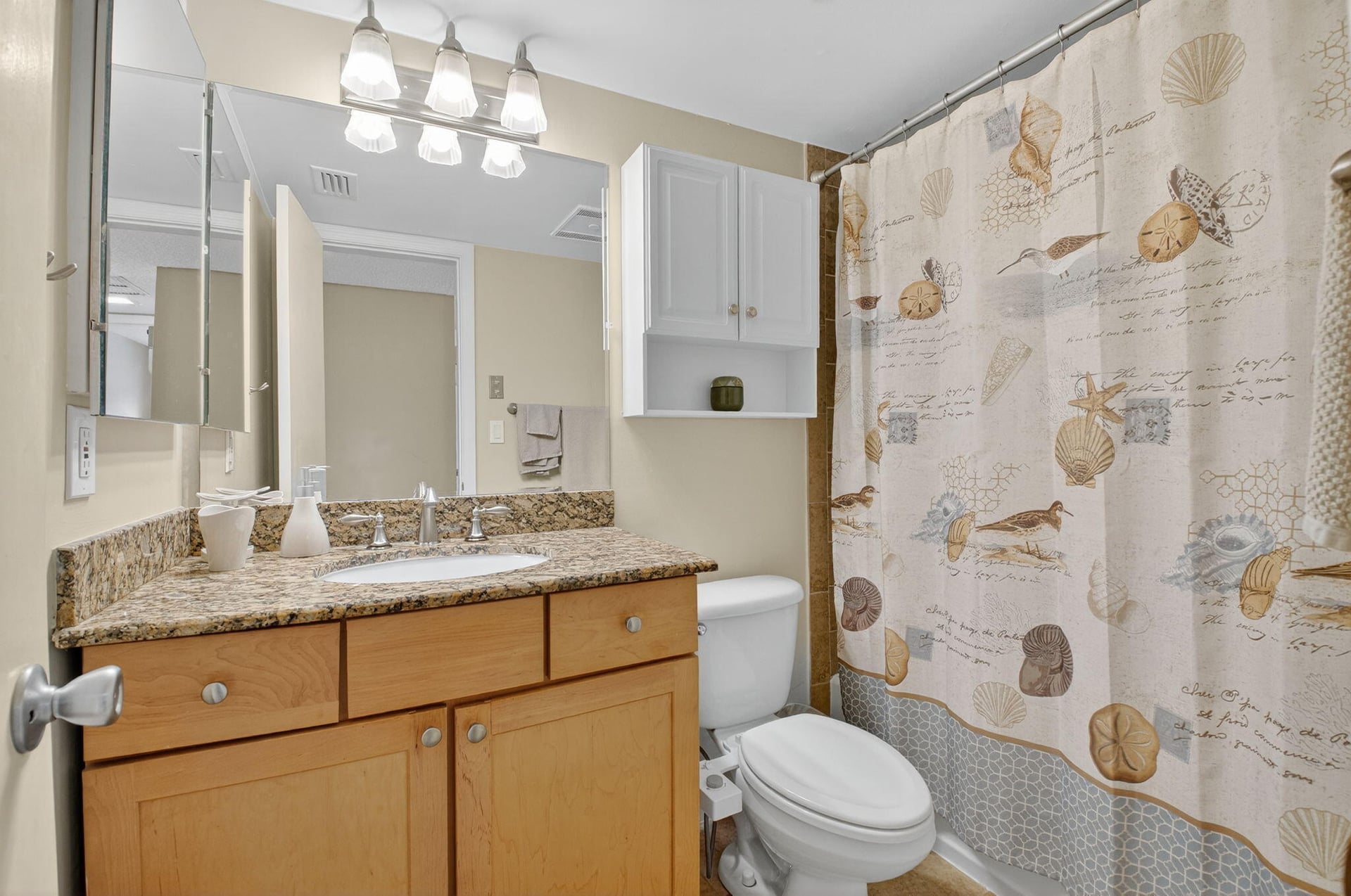 The Hamlet Unit 104-B photo 14