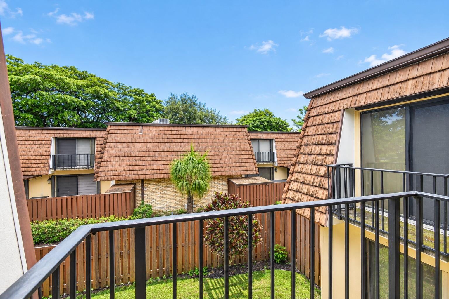  Residence photo 25