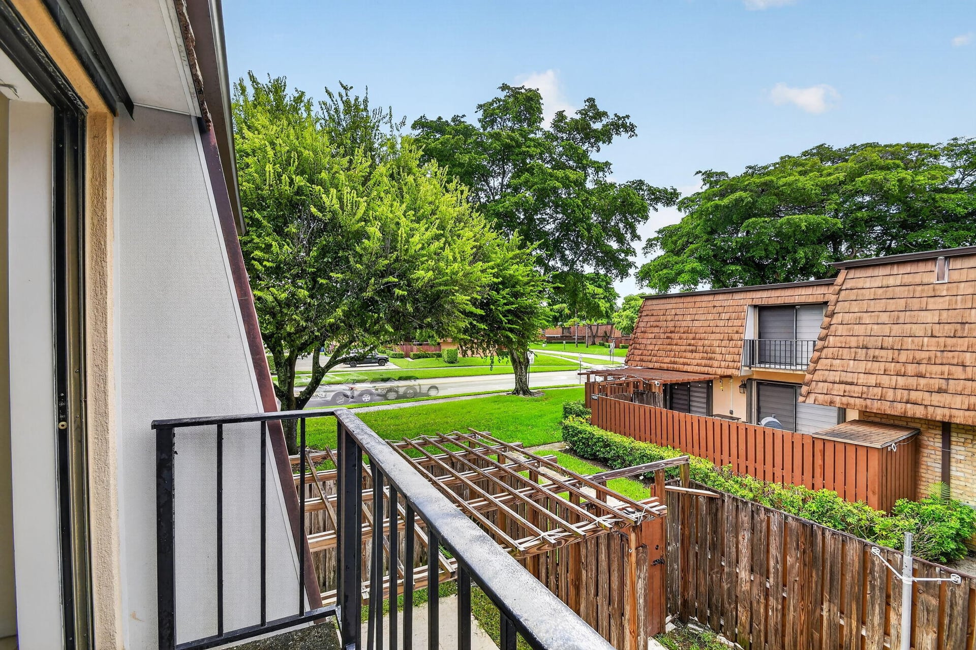  Residence photo 26