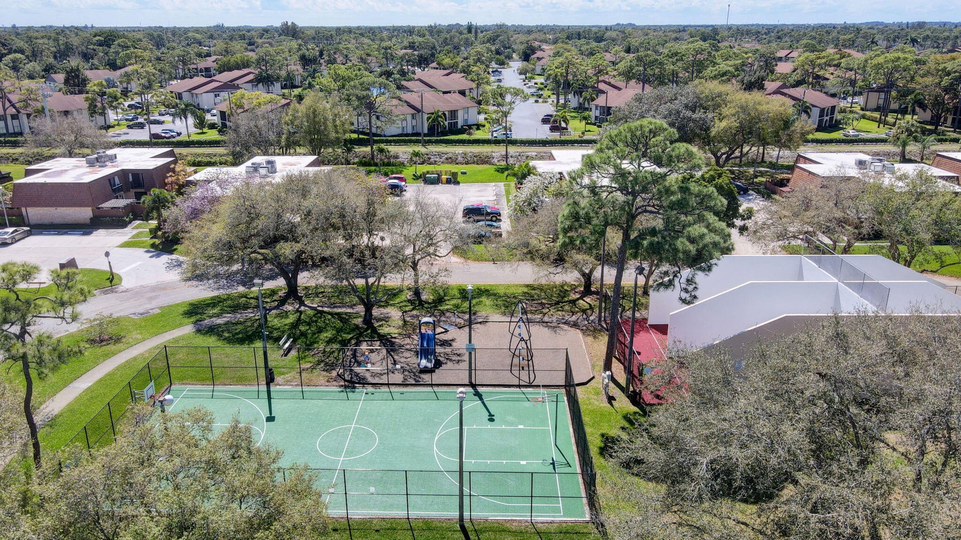  Residence photo 36