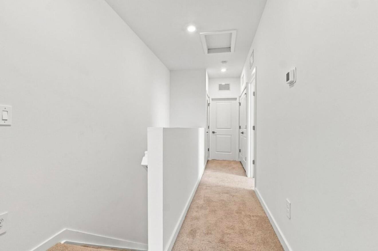  Residence photo 15