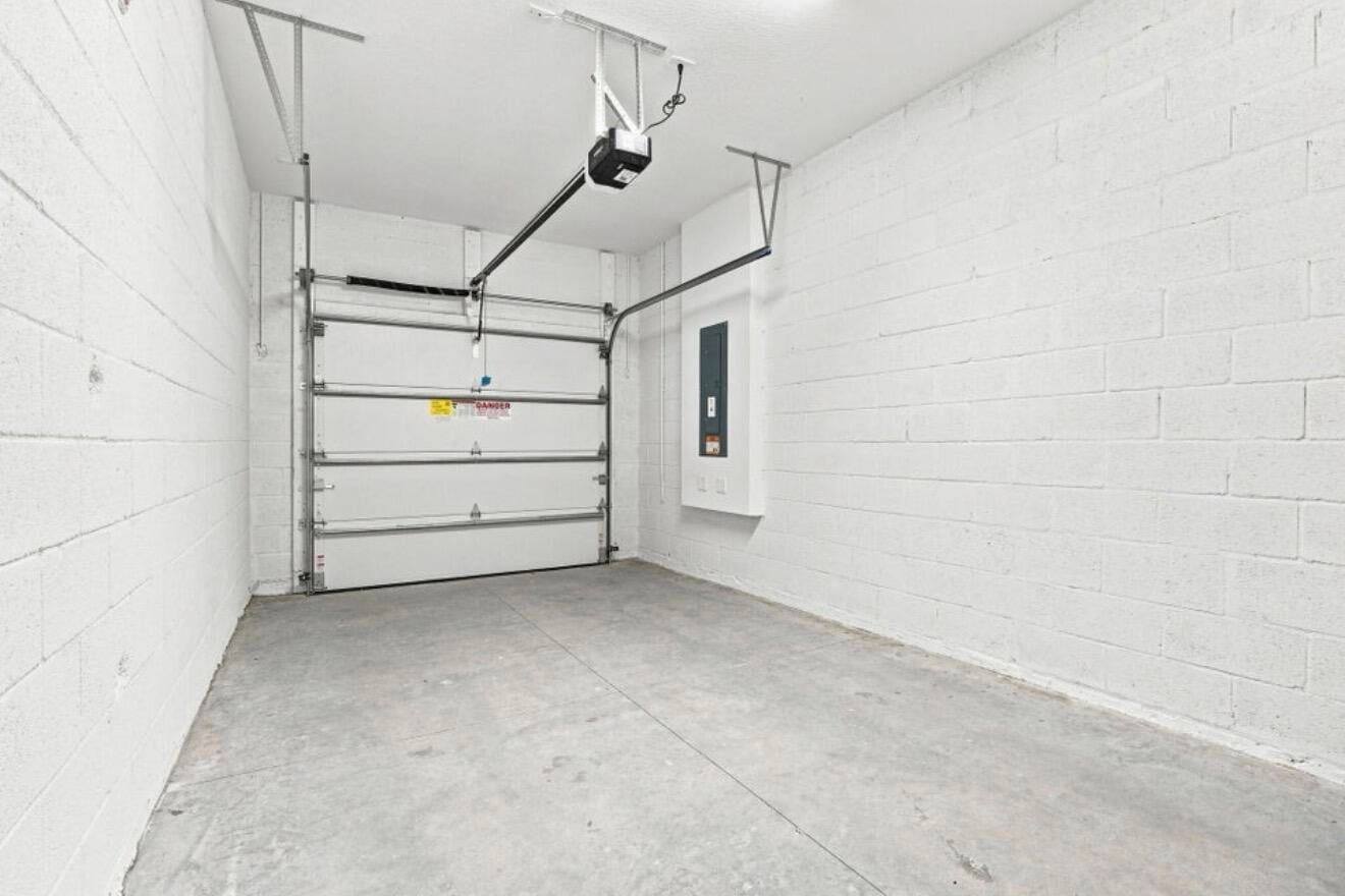  Residence photo 21