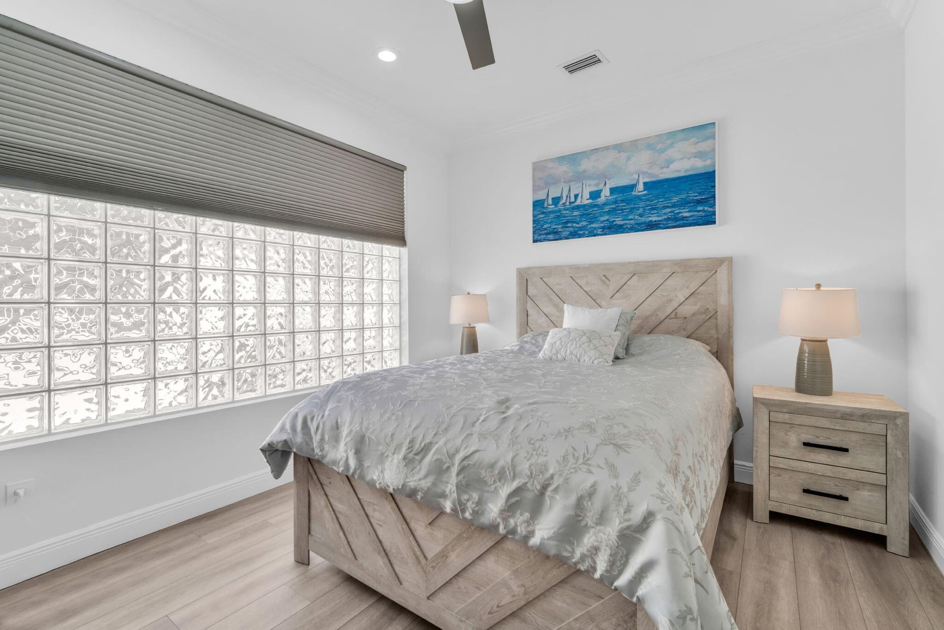  Residence photo 26