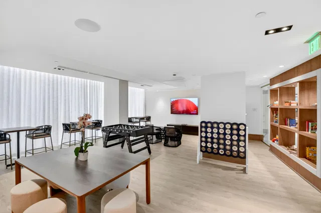 Nautilus 220 Unit 1708 photo 70